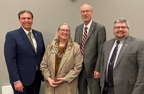 MHEC commissioners and legislators from Kansas at the MHEC state visit.